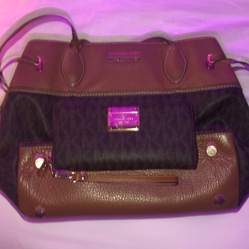 michael kors purse and wallet set!